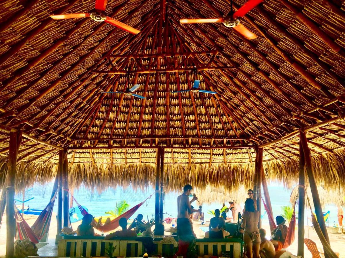 Isla Luna Beach Baru Exterior photo
