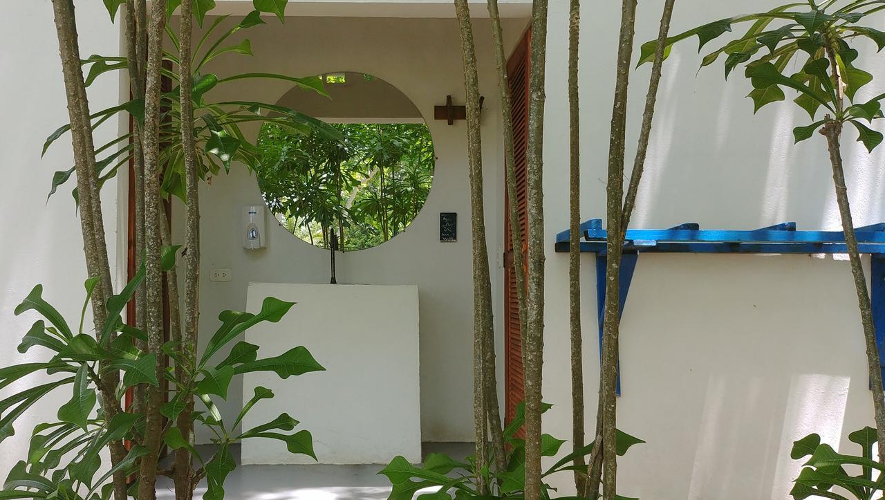 Isla Luna Beach Baru Exterior photo